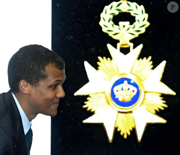 Stromae a été décoré par le roi Philippe de Belgique en tant que Commandeur de l'Ordre de la Couronne à Bruxelles en Belgique le 21 novembre 2024.