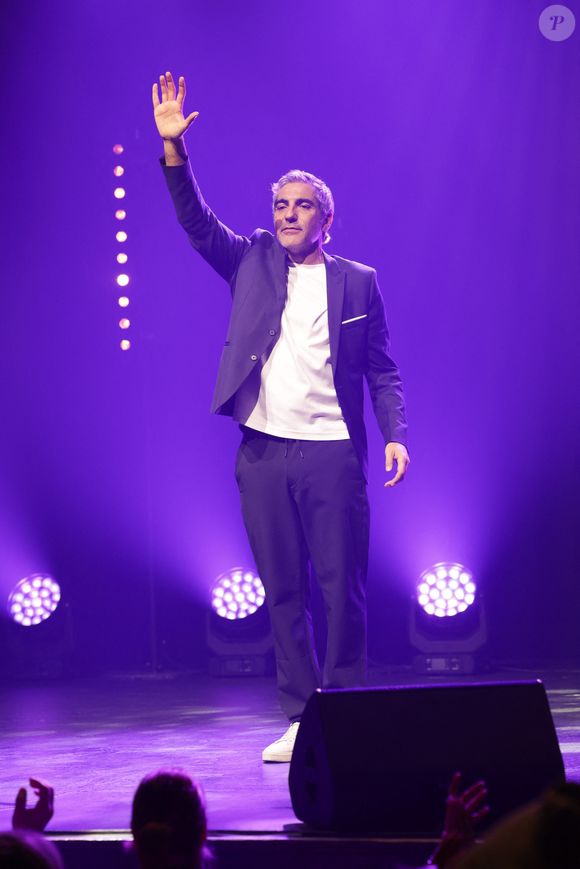 Exclusif - Ary Abittan sur la scène de la Cigale de Paris avec son spectacle "Authentique" le 18, 19, 22 et 23 février 2025. © Coadic Guirec/Bestimage