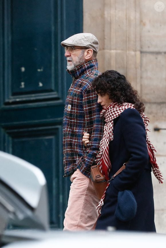 Éric Cantona et sa femme Rachida Brakni - Arrivées aux obsèques de Niels Arestrup à l'Église Saint-Roch à Paris. Le 10 décembre 2024
© Christophe Clovis / Bestimage