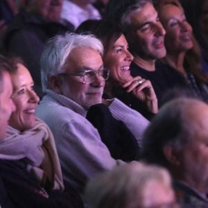 Exclusif - Vincent Dubois, guest, Pascal Praud, sa compagne Catherine Guerin et Ary Abittan - Célébrités au spectacle « Laurent Gerra se met à table ! », à savourer au Casino de Paris, à Paris, France, le 10 Décembre 2024. 

© Bertrand Rindoff / Bestimage