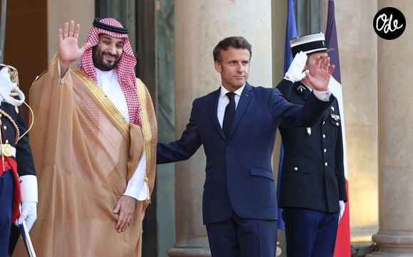 Le président Emmanuel Macron a accueilli  le prince héritier saoudien Mohammed ben Salmane, invité pour un dîner de travail au palais de l’Elysée à Paris le 28 juillet 2022. © Tiziano Da Silva/Bestimage