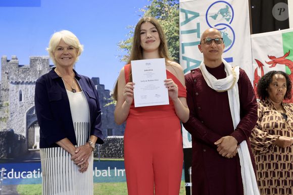 Le roi Felipe VI et la reine Letizia d'Espagne accompagnent l'infante Sofia lors de sa remise de diplômes à l'UWC Atlantic College le 24 mai 2025

Casa SM El Rey/Agence-Bestimage