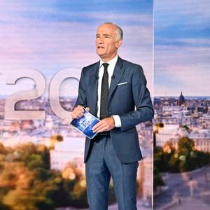 Le journaliste Gilles Bouleau est photographié lors du journal télévisé de TF1 le 27 septembre 2023 à Boulogne-Billancourt près de Paris, France. Photo by Victor Joly/ABACAPRESS.COM