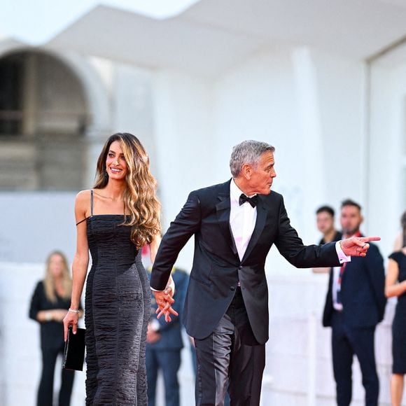 George Clooney et sa femme Amal à la cérémonie d'ouverture et la projection du film "Ink" lors de la 83ème édition du festival international du film de Venise, la Mostra le 2 septembre 2026. © Pierre Perusseau / Bestimage