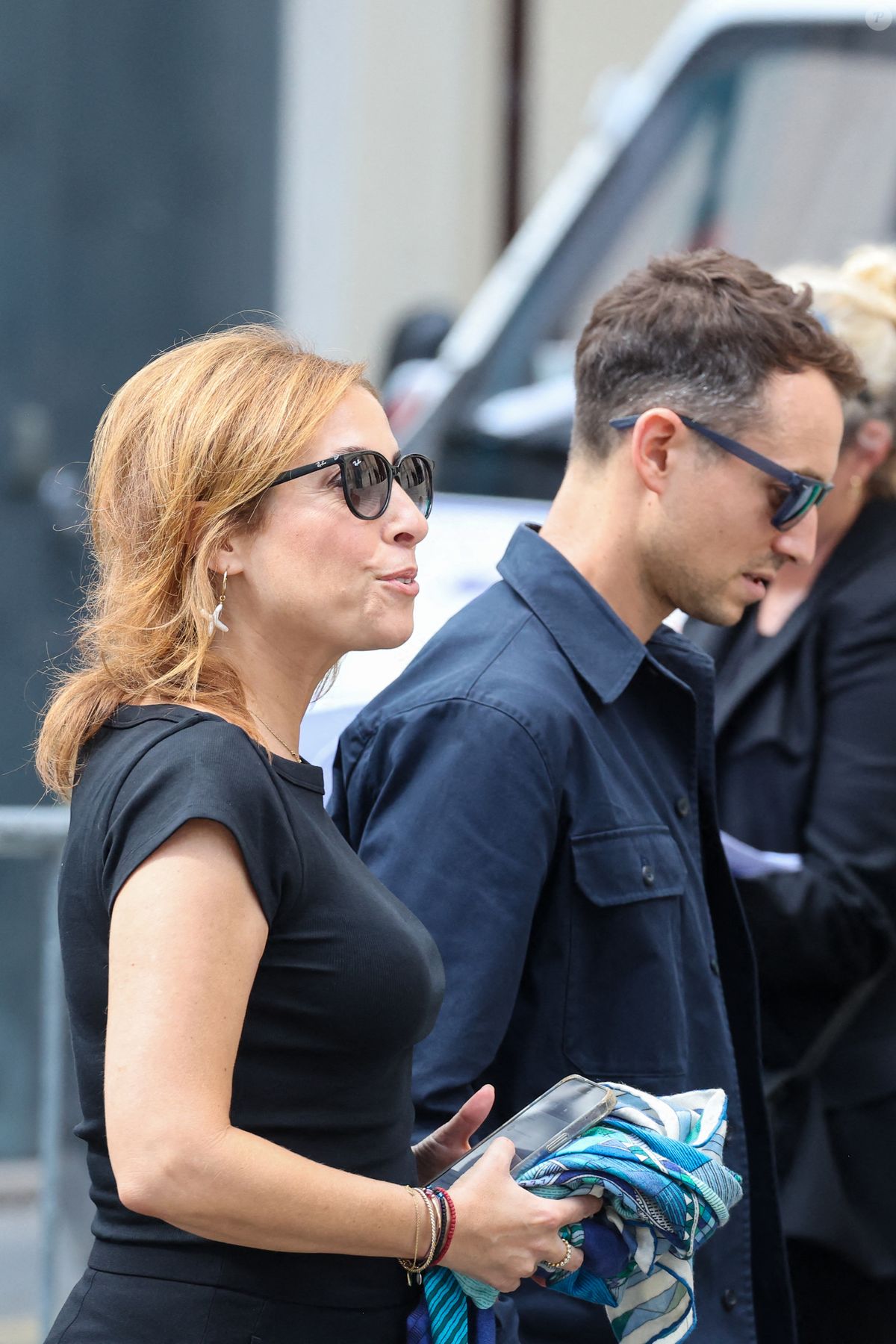 Photo : Léa Salamé et Hugo Clément - Arrivées aux obsèques de Thierry ...