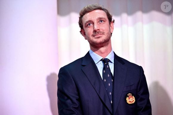 Pierre Casiraghi durant la cérémonie d'intronisation des nouveaux membres du Yacht Club de Monaco ainsi que la remise des YCM Awards-Trophée Credit Suisse 2025, présidé par le prince Albert II de Monaco, le 16 décembre 2025, au Yacht Club de Monaco. Le titre de "régatier du Y.C.M. de l'année 2025" a été remporté par Pierre Casiraghi. Ce sont les membres du Club qui ont voté et choisi entre plusieurs régatiers. © Bruno Bebert / Bestimage