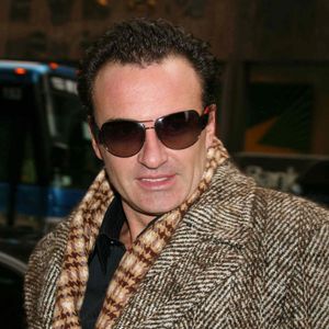 L'acteur Julian McMahon lors d'une avant-première. Photo par Backgrid USA / Bestimage