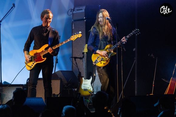Avec quelques amis musiciens, Raoul a interprété « Marcia Baïla », titre emblématique des Rita Mitsouko.

Exclusif - Oliver Smith, Raoul Chichin - Concert de Greg Zlap, harmoniciste de J.Hallyday, au Casino de Paris, le 8 décembre 2025.  © Julien Sarkissian / Bestimage