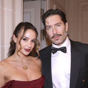 Jade Leboeuf et Stéphane Rodrigues forment aujourd'hui un couple uni.

Jade Leboeuf et son mari Stéphane Rodrigues lors de la soirée de gala "The Best Awards" à l'hôtel George V Four Seasons à Paris

© Cédric Perrin / Bestimage