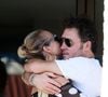 L'heureux élu se prénomme Frédéric Suant, il est homme d'affaires et père d'un enfant
Exclusif - Laeticia Hallyday accompagnée de son compagnon Frédéric Suant et de sa fille Joy sont aller acceuillir Jade à l'aéroport de Saint-Barthélemy-Rémy-de-Haenen où tout le monde se retrouve pour le 50ème anniversaire de Laeticia, à Saint-Jean, Saint-Barthélémy, Antilles françaises, France, le 15 mars 2025. DOMINIQUE JACOVIDES / BESTIMAGE