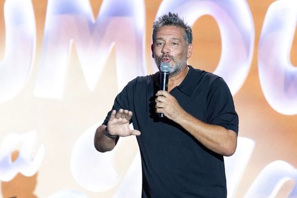 Titoff enregistre l'émission "L'humour à la plage" pour la 2eme édition du festival de Juan les Pins à la pinède Gould le 27 juin 2025. 

© Bruno Bebert / Bestimage