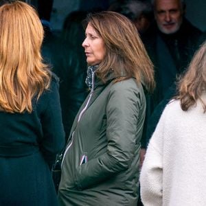 Semi-exclusif - Eléa, la fille unique de Herbert Leonard et Cleo aux obsèques du chanteur Herbert Léonard au crématorium de Saint-Fargeau-Ponthierry, France, le 12 mars 2025. © Bestimage