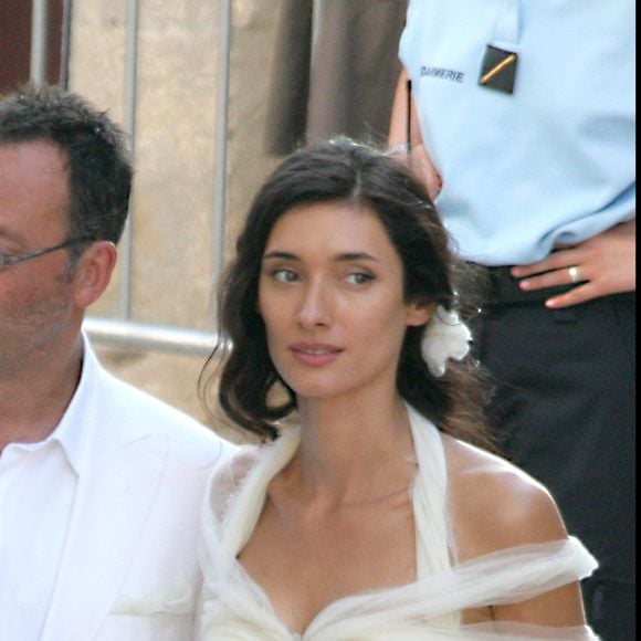 Mariage de l'acteur français Jean Reno et du mannequin franco-américain Zofia Borucka dans l'église des Baux-de-Provence, dans le sud de la France en 2006.
AGENCE / BESTIMAGE