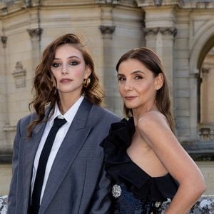 Vittoria de Savoie, fille d'Emmanuel-Philibert de Savoie et de l'actrice Clotilde Courau, a été interrogée sur le phénomène des "nepo babies".

Clotilde Courau et sa fille Vittoria de Savoie - Photocall du défilé de mode automne-hiver 2024 Haute-Couture "Valentino" au château de Chantilly, lors de la fashion week de Paris.
© Olivier Borde / Bestimage