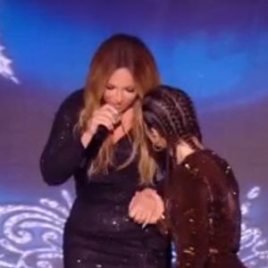 Voici comment elle avait réagi en direct juste après l'incident

Helene Ségara sur le plateau de la Star Academy. TF1