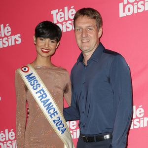 Si ces accusation datent d'une période antérieure à la prise de contrôle de la Société Miss France par Endemol, puis par le groupe Banijay, toute Miss concernée est inviter à se manifester.

Eve Gilles, Miss France 2024 et Frédéric Gilbert - Photocall de la soirée "Télé Loisirs Awards 2024" aux Jardins du Pont-Neuf à Paris le 23 septembre 2024.  © Coadic Guirec/Bestimage