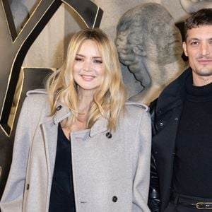 Virginie Efira et son compagnon Niels Schneider - Photocall du défilé de mode prêt-à-porter automne-hiver 2023/2024 "Saint Laurent" lors de la Fashion Week de Paris. Le 28 février 2023
© Olivier Borde / Bestimage