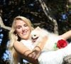 Elle confie aimer y mener une vie simple, entre le potager, les animaux, le poulailler, l'équitation et la peinture.

Exclusif - La princesse Maria Carolina de Bourbon des Deux-Siciles lors d'un rendez-vous photo au Chateau de Saint-Tropez. Les princesses vont soutenir la première édition de l'événement de l'association Rokethon. 

© Claudia Albuquerque / Bestimage