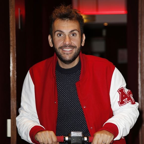 Laurent Ournac pose dans sa loge au Casino de Paris lors de la générale de la pièce "Le Gai Mariage" à Paris le 8 septembre 2015.
Marc Ausset Lacroix / Bestimage