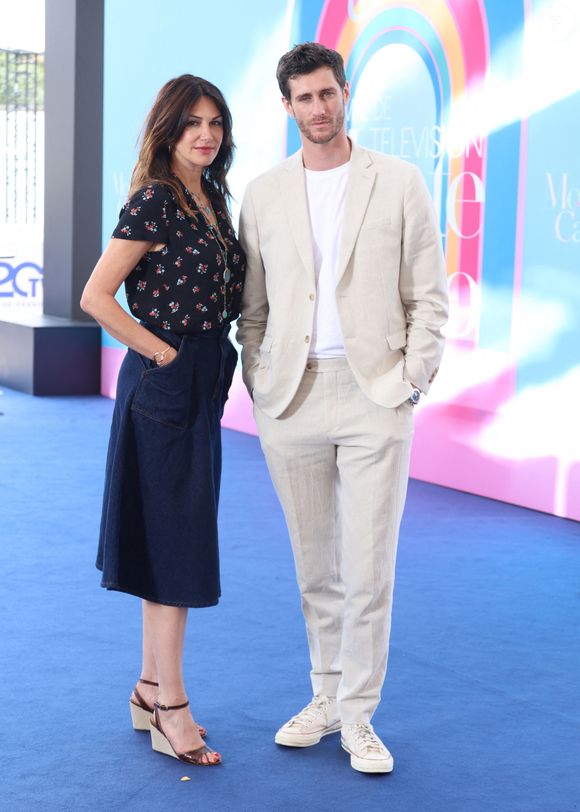 Jean-Baptiste Maunier et Helena Noguerra - Photocall de "Un nouveau jour" lors du 64ème Festival de Télévision de Monte Carlo au Grimaldi Forum de Monaco le 14 juin 2025.
© Denis Guignebourg / Bestimage