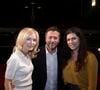 Bernard Montiel va également échanger ce mardi 1 juillet avec Élise Boghossian, médecin humanitaire, qui est intervenue dans plusieurs zones de guerre à travers le monde.
Exclusif - Delphine Dewost (directrice de Olympia Tv), Bernard Montiel, Élise Boghossian lors de l'enregistrement de l'émission Olympiascope présentée par B.Montiel à la Comédie de Paris le 6 mars 2025. Cette émission sera diffusée le 1er juillet 2025. © Jack Tribeca/Bestimage