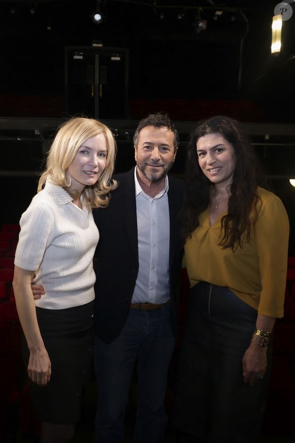 Bernard Montiel va également échanger ce mardi 1 juillet avec Élise Boghossian, médecin humanitaire, qui est intervenue dans plusieurs zones de guerre à travers le monde.

Exclusif - Delphine Dewost (directrice de Olympia Tv), Bernard Montiel, Élise Boghossian lors de l'enregistrement de l'émission Olympiascope présentée par B.Montiel à la Comédie de Paris le 6 mars 2025.  Cette émission sera diffusée le 1er juillet 2025. © Jack Tribeca/Bestimage