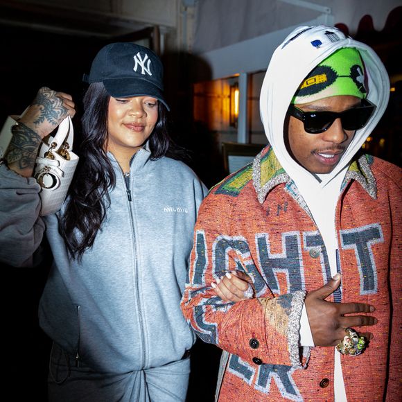 Rihanna et ASAP Rocky quittent l'hôtel George V pour se rendre au club Silencio Paris, le 26 janvier 2026.

Photo : Yoann Ouahcene / Bestimage