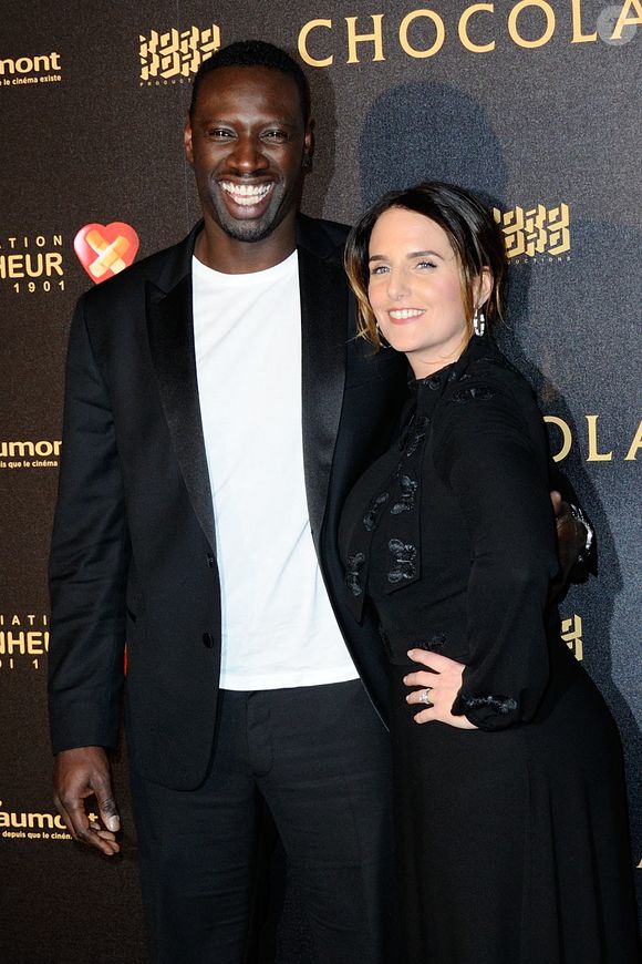 Hélène explique dans l'ouvrage comment Omar est venu la reconquérir...

Omar Sy et sa femme Helene assistent à l'avant-première du film 'Chocolat' avec l'association Cekedubonheur au Gaumont Marignan a Paris, France, le 01 Fevrier 2016. Photo par Aurore Marechal/ABACAPRESS.COM