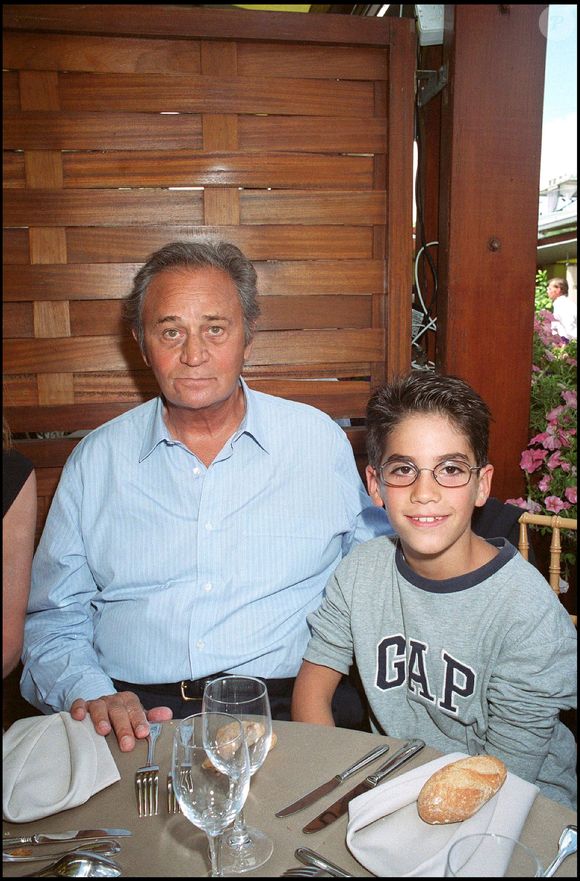 Roger Hanin et son petit-fils à Roland-Garros en 2003.
