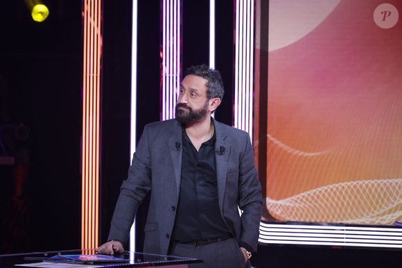 Exclusif - Cyril Hanouna, sur le plateau de l’émission « TPMP » présentée par C.Hanouna et diffusée en direct sur C8, Paris, France, le 08 janvier 2025. © Jack Tribeca / Bestimage
