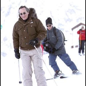 Philippe Lavil a été victime d'un grave accident de ski.
Philippe Lavil au ski dans les années 1990. © Guillaume Gaffiot/Bestimage