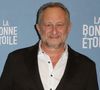 Benoît Poelvoorde, acteur culte du cinéma belge, traîne depuis des années une réputation de "fou du plateau".

Benoît Poelvoorde lors de l'avant-première du film "La bonne étoile" au cinéma UGC Ciné Cité Bercy à Paris.

© Coadic Guirec / Bestimage