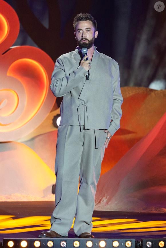 Exclusif - Nino Arial - Enregistrement de l'émission "L'humour à la plage" pour la 2eme édition du festival de Juan les Pins à la pinède Gould le 27 juin 2025.  © Bruno Bebert / Bestimage