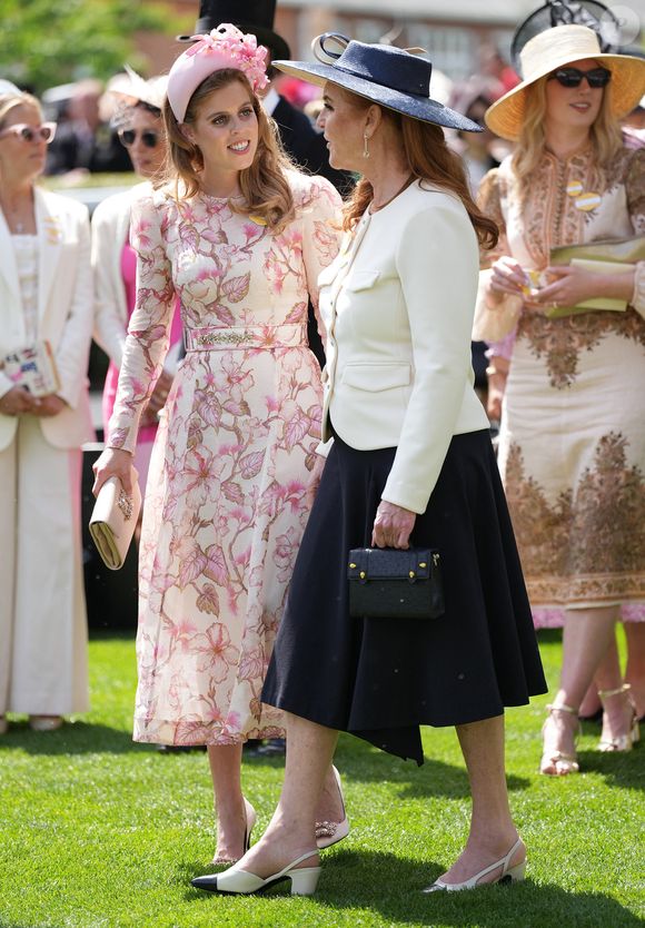 La princesse Beatrice d'York, Sarah Ferguson, duchesse d'York - La famille royale d'Angleterre aux courses hippiques "Royal Ascot 2024" à Ascot. Le 19 juin 2024
© Julien Burton / Bestimage