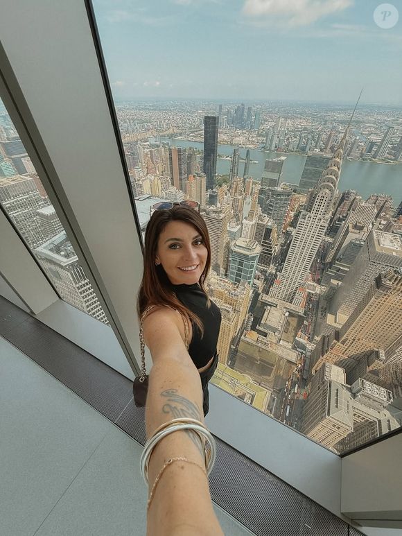 "-4 kilos à ce jour", s'est-elle réjouit en story Instagram ce vendredi 5 septembre, précisant désormais peser 54,55kg.

Compte Instagram de Tracy @latress_hrn