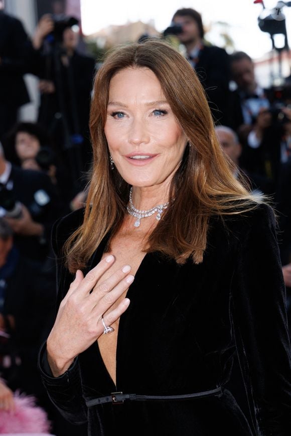 Carla BRUNI main image 0