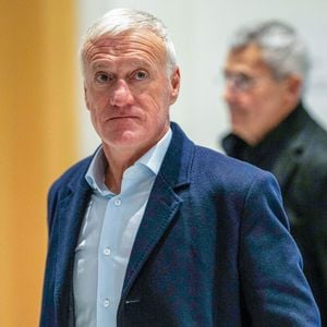 Didier Deschamps au tribunal correctionnel de Paris en marge du procès en diffamation entre Didier Deschamps et Daniel Riolo, le 20 novembre 2025.

© Pierre Perusseau/Bestimage