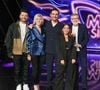 Récemment, elle devait également être à l'affiche d'un téléfilm "Ado mais pas trop" sur le harcèlement scolaire. 

Kev Adams, Chantal Ladesou, Inès Reg, Laurent Ruquier et le présentateur Camille Combal -Photo officielle de "Mask Singer"