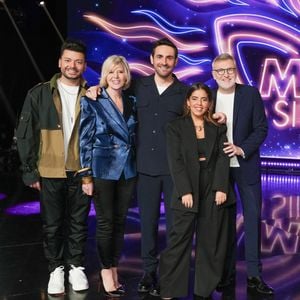 Récemment, elle devait également être à l'affiche d'un téléfilm "Ado mais pas trop" sur le harcèlement scolaire. 

Kev Adams, Chantal Ladesou, Inès Reg, Laurent Ruquier et le présentateur Camille Combal -Photo officielle de "Mask Singer"