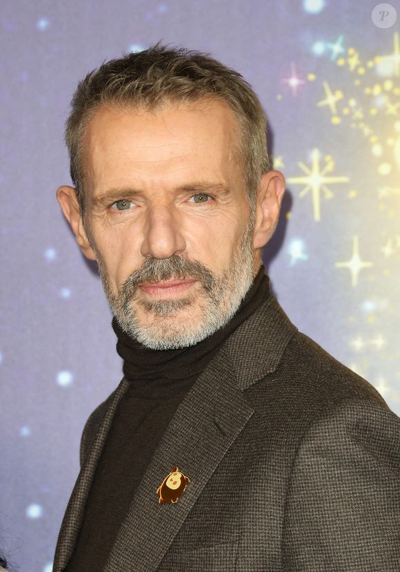 Situé en Bourgogne 

Lambert Wilson - Première du film Disney "Wish, Asha et la bonne étoile" au Grand Rex à Paris le 13 novembre 2023. © Coadic Guirec / Bestimage