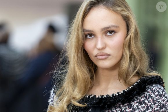 Lily-Rose Depp au défilé Chanel au Grand Palais, "Collection Haute Couture Printemps/Eté 2025" lors de la Fashion Week de Paris (PFW), le 28 janvier 2025. 
© Olivier Borde / Bestimage