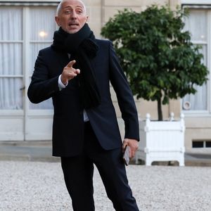 L'humoriste et acteur, Gad Elmaleh arrive au palais de l'Élysée pour un dîner offert aux chefs d’état et de gouvernement par le président de la république dans le cadre du XIXe Sommet de la Francophonie à Paris, le 4 octobre 2024. © Stéphane Lemouton / Bestimage