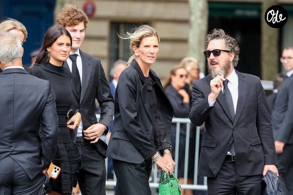 Sienna Gallienne, sa mère Ségolène Gallienne, Guillaume Gallienne - Arrivées aux obsèques de Mathilde Favier en l'église Saint-Sulpice à Paris, le 31 aout 2026. © Dominique Jacovides-Cyril Moreau/Bestimage