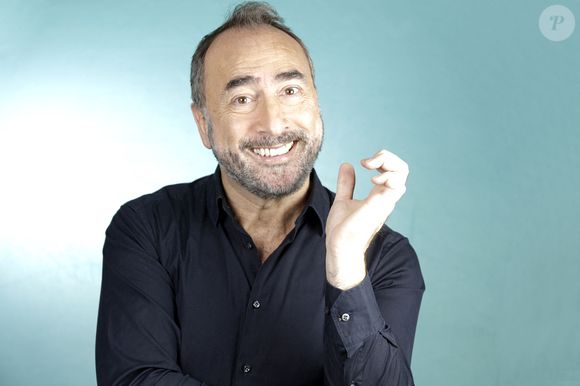 Exclusif - Portrait de Alil Vardar lors de l'enregistrement de l'émission "Chez Jordan de Luxe" à Paris. Le 12 novembre 2024
© Cédric Perrin / Bestimage