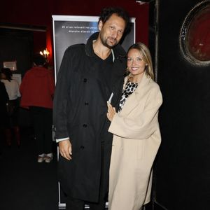 Exclusif - Eric Antoine et sa femme Gennifer Demey - Célébrités assistent au spectacle "Dans les étoiles" par l'astrophysicien David Elbaz au théâtre de la Gaîté Montparnasse à Paris  le 22 september 2025. © Marc Ausset-Lacroix/Bestimage
