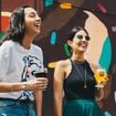 Les personnes les plus gentilles utilisent toujours ces cinq phrases. Elles servent à encourager les autres et à augmenter leur bonheur, selon la psychologie.