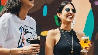 Les personnes les plus gentilles utilisent toujours ces cinq phrases. Elles servent à encourager les autres et à augmenter leur bonheur, selon la psychologie.