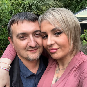 Amandine Pellissard va mal.

Amandine Pellissard, révélé dans "Familles nombreuses", est maman de neuf enfants avec son époux Alexandre.