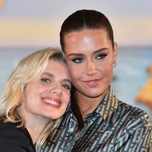 Mélanie Laurent , Adèle Exarchopoulos - Avant-première du film "Voleuses" diffusé sur Netflix.  Paris le 24 octobre 2023. © Veeren / Bestimage