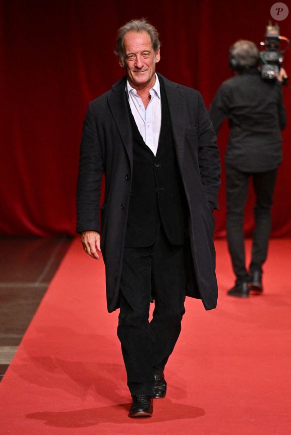 L'acteur a également eu Marcel Gitard, avec une femme dont on ne connaît pas l'identité

Vincent Lindon assiste à l'hommage à Alain Delon et à la projection de Plein Soleil comme dernière séance du 16e Festival du film Lumière à Lyon, France, le 20 octobre 2024. Photo par Julien Reynaud/APS-Medias/ABACAPRESS.COM